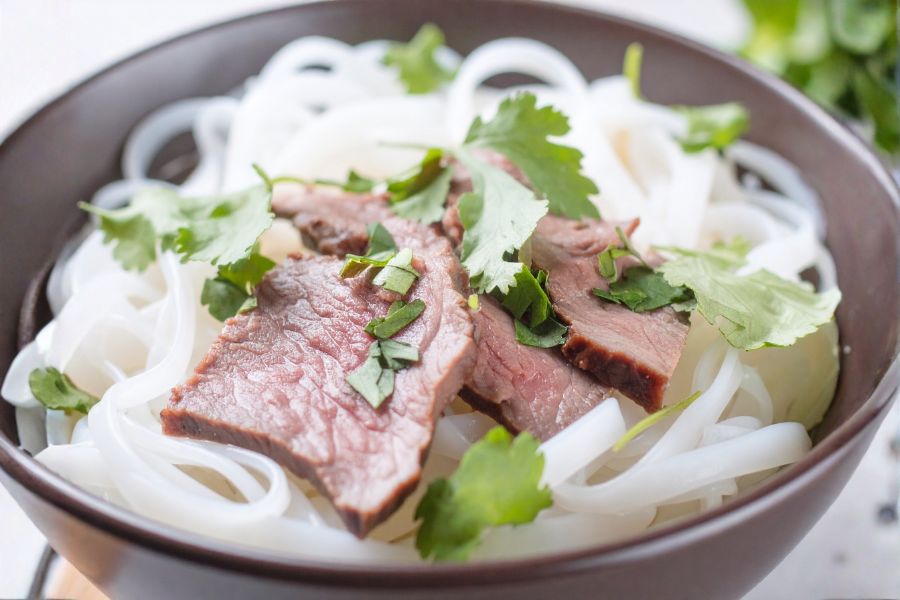 Pourquoi la recette pho vietnamien plaît autant aux voyageurs ?
